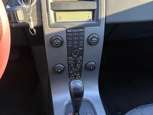 Used 2005 Volvo S40 2.4i image 11