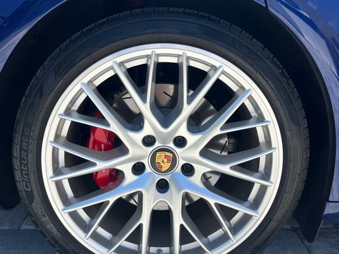 Used 2023 Porsche Panamera 4S AWD/4WD image 8