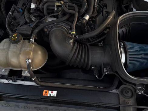 Used 2019 Ford Mustang Shelby GT350 w/ Technology Package image 9