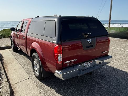 Used 2008 Nissan Frontier SE w/ SE Value Truck Pkg image 8