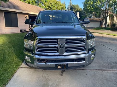 Used 2016 RAM 3500 Big Horn image 2