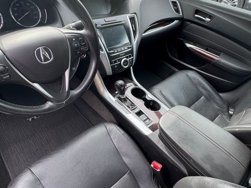 Used 2017 Acura TLX w/ Technology Package image 6