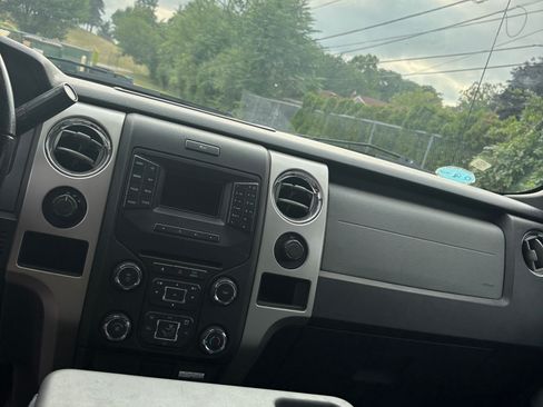 Used 2013 Ford F150 XLT w/ Mid Equipment Group AWD/4WD image 10