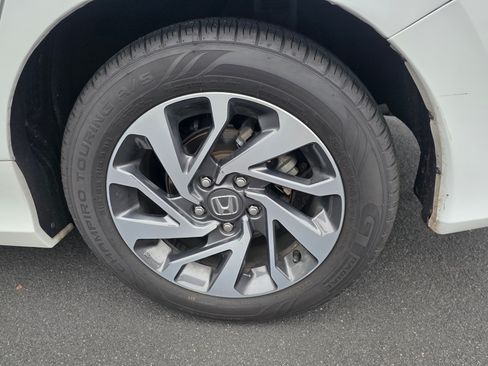 Used 2017 Honda Civic EX image 6