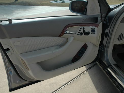 Used 2004 Mercedes-Benz S 430 S 430 Sedan 4D image 11