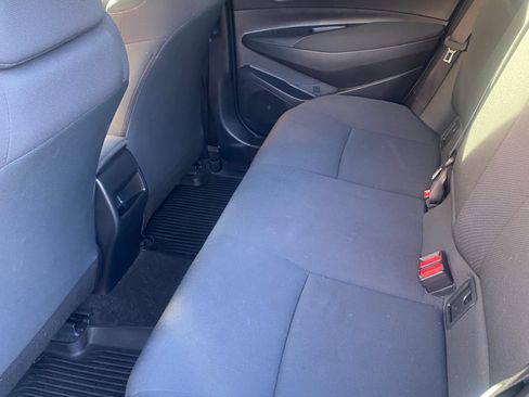 Used 2022 Toyota Corolla LE image 17