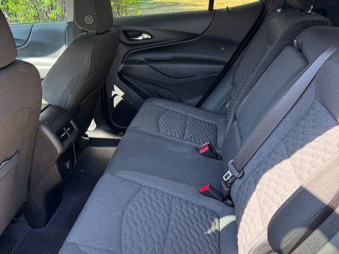 Used 2018 Chevrolet Equinox LT image 6