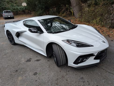 Used 2020 Chevrolet Corvette Stingray Preferred Cpe w/ 2LT Preferred Equipment Group image 2