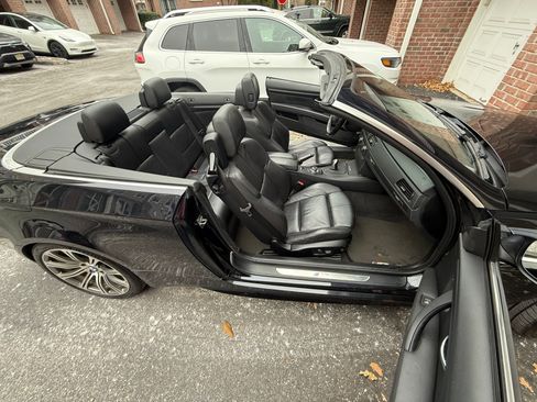 Used 2011 BMW M3 Convertible image 20