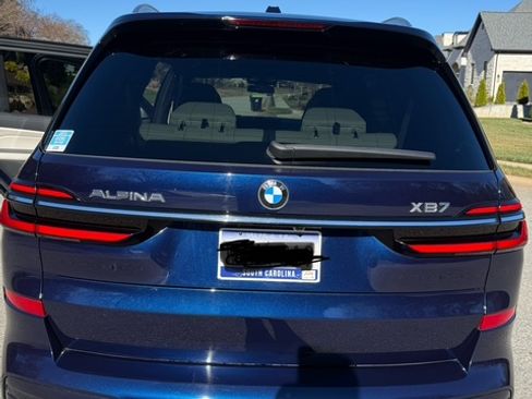 Used 2024 BMW ALPINA XB7 image 9