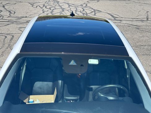 Used 2021 Alfa Romeo Giulia Sprint w/ Sun & Sound Package image 11