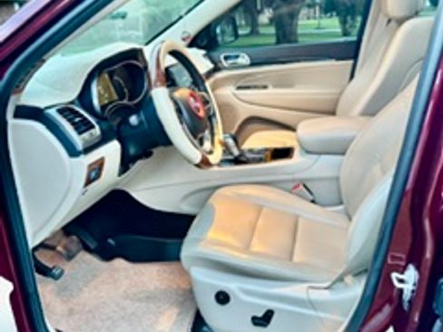 Used 2021 Jeep Grand Cherokee Limited w/ Sun & Sound Group RWD image 9