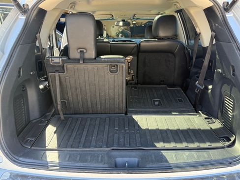 Used 2016 Nissan Pathfinder SL w/ SL Premium Package AWD/4WD image 8