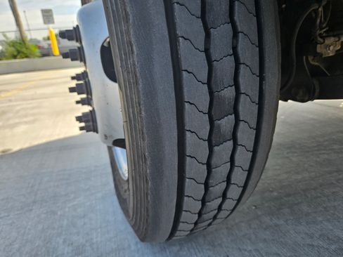 Used 2020 RAM 5500 Tradesman w/ Chrome Appearance Group image 18