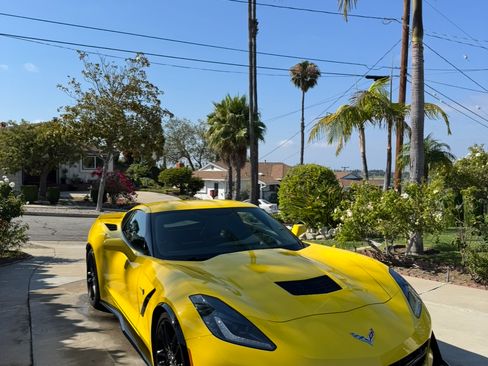 Used 2016 Chevrolet Corvette Stingray Coupe w/ 3LT Preferred Equipment Group image 13