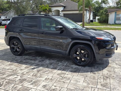 Used 2018 Jeep Cherokee Limited w/ High Altitude Package image 5