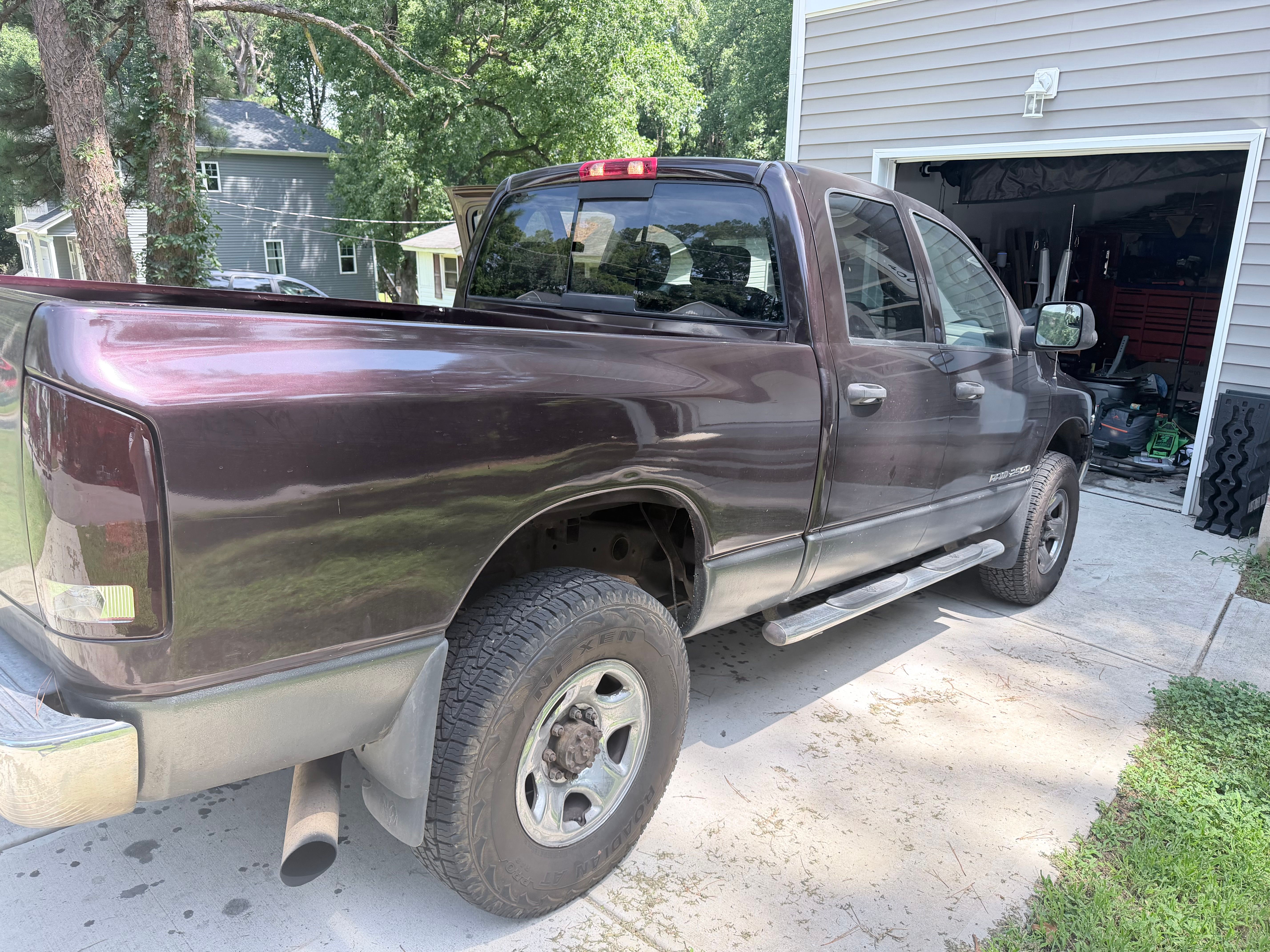 Used 2005 Dodge Ram 2500 Truck SLT AWD/4WD image 11