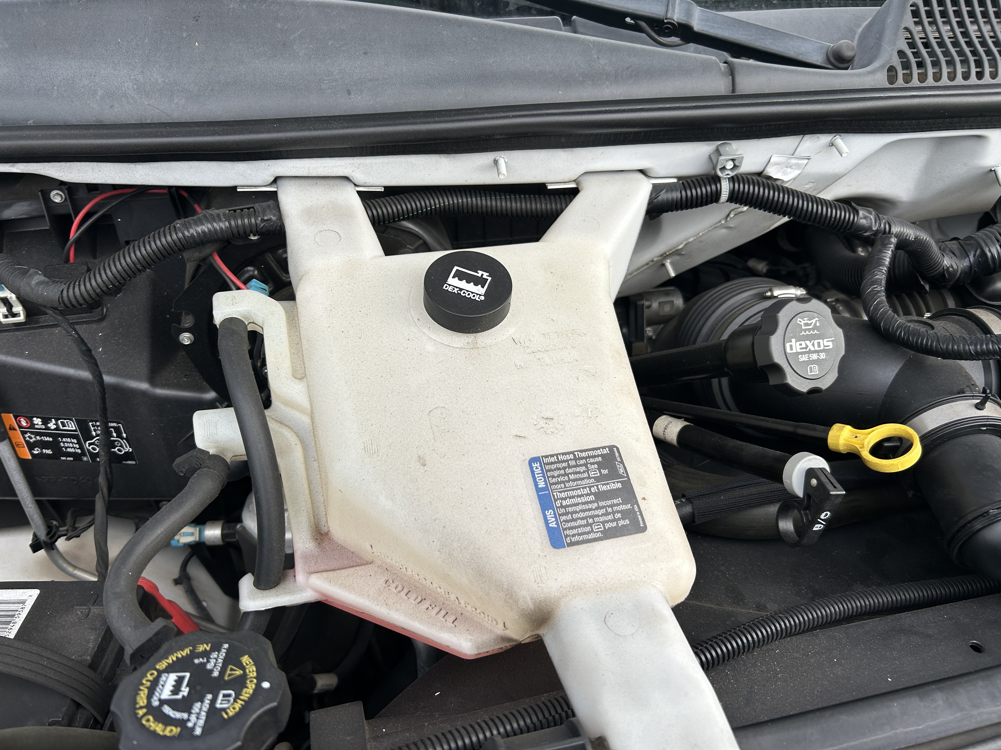 Used 2018 Chevrolet Express 2500 w/ Driver Convenience Package RWD image 15