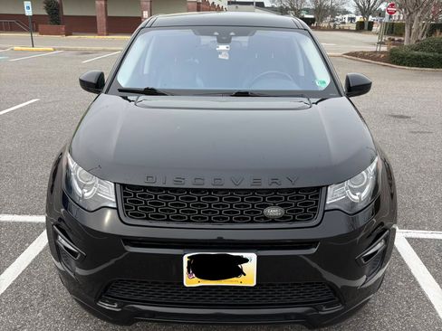 Used 2018 Land Rover Discovery Sport HSE image 2