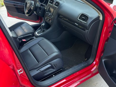 Used 2011 Volkswagen Jetta TDI FWD image 8