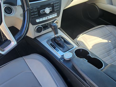 Used 2012 Mercedes-Benz C 250 Sedan image 16