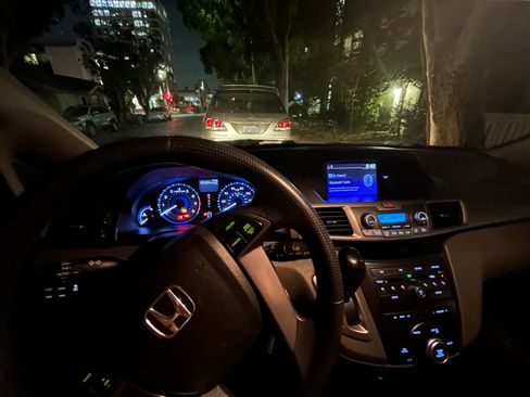 Used 2012 Honda Odyssey EX image 4