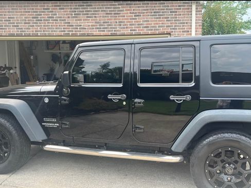 Used 2017 Jeep Wrangler Unlimited Sport w/ Quick Order Package 24S AWD/4WD image 14