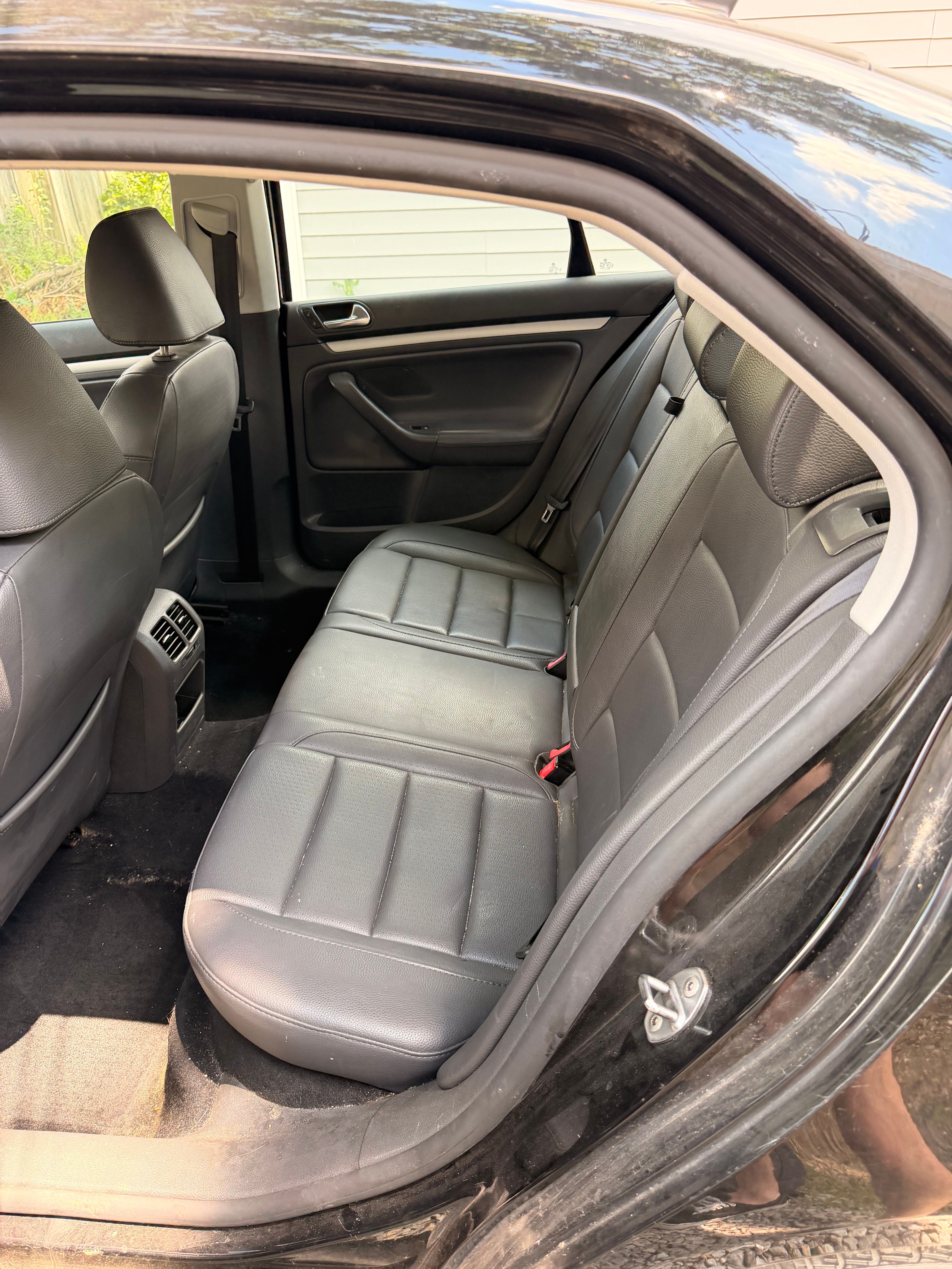 Used 2009 Volkswagen Jetta SE FWD image 17