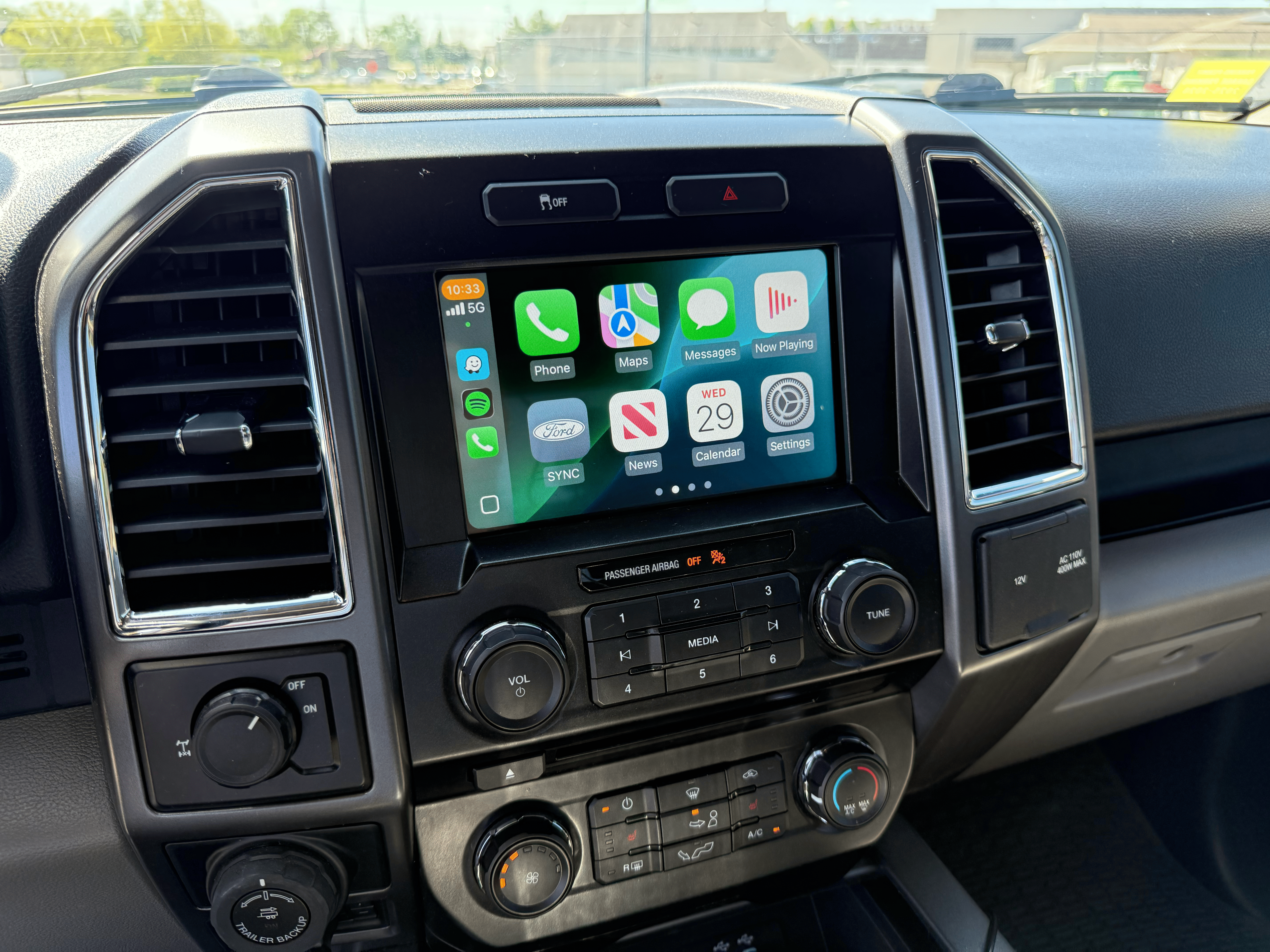 Used 2016 Ford F150 XLT w/ Equipment Group 302A Luxury RWD image 17