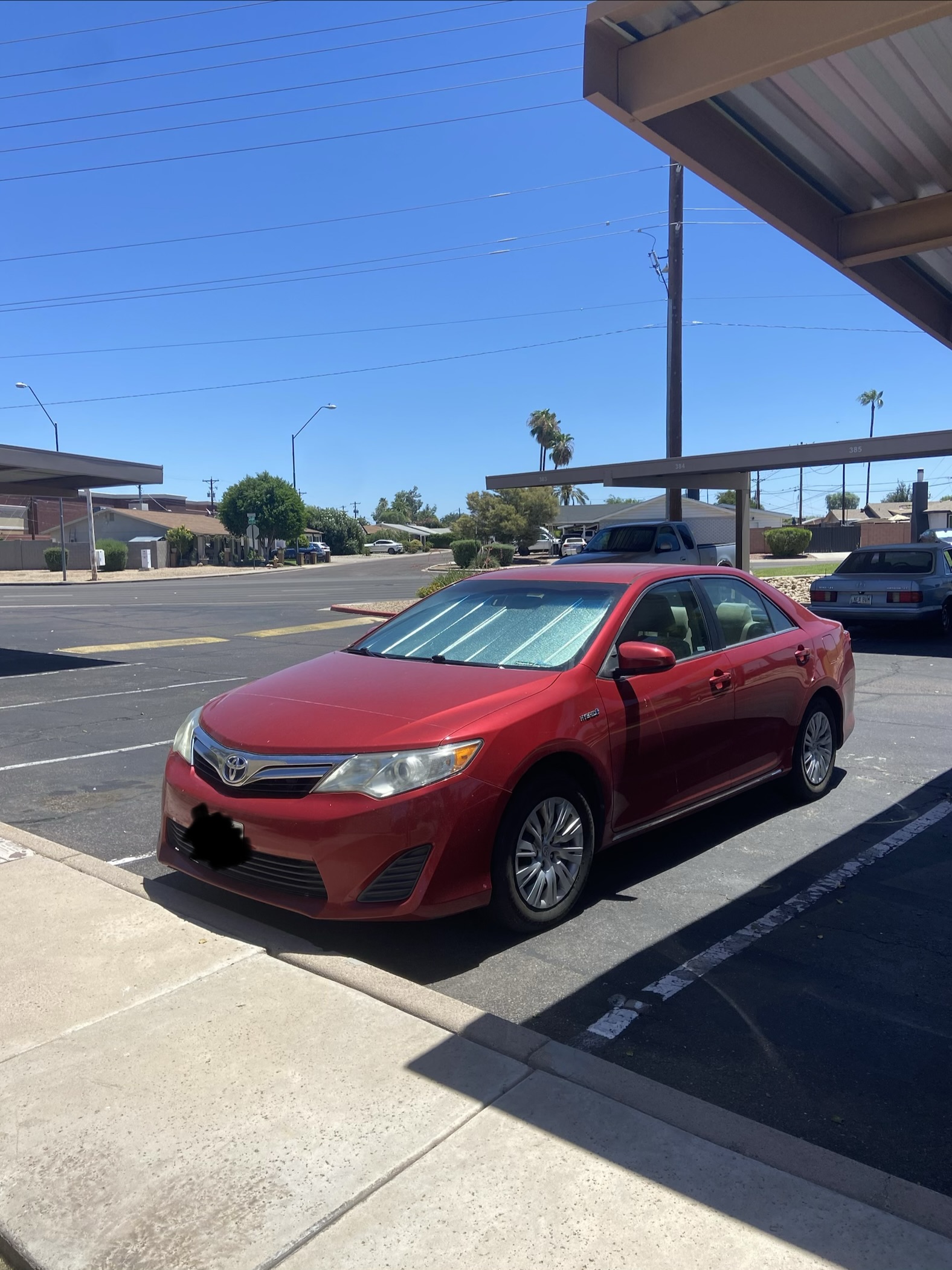 Used 2014 Toyota Camry LE FWD image 1