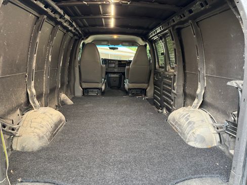 Used 2011 Chevrolet Express 1500 AWD w/ Power Package image 9