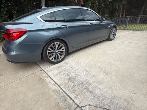 Used 2012 BMW 550i Gran Turismo xDrive AWD/4WD image 17