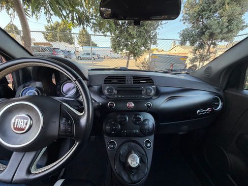 Used 2014 FIAT 500 GQ Edition w/ Comfort/Convenience Group FWD image 14