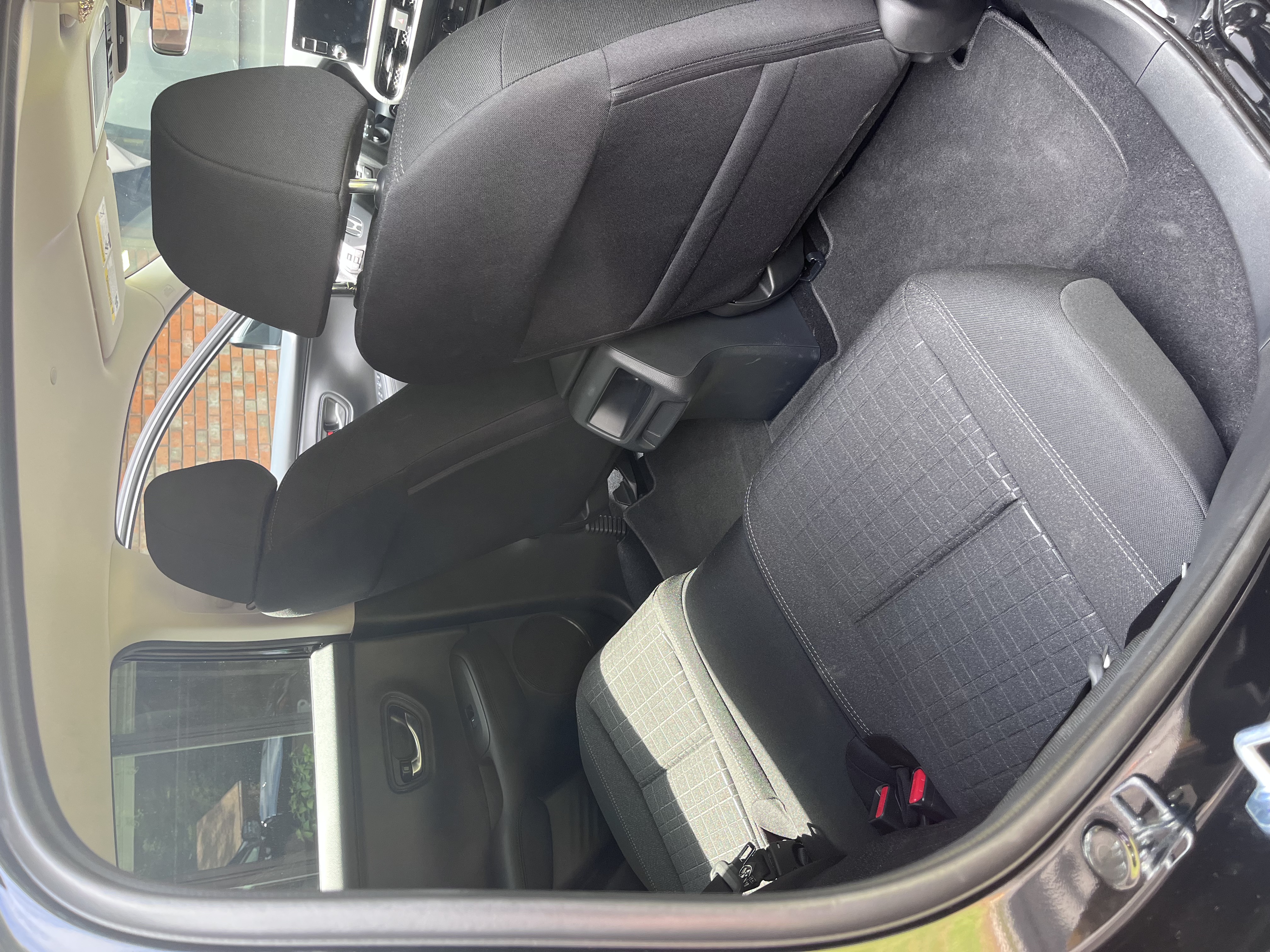Used 2026 Honda HR-V LX image 11