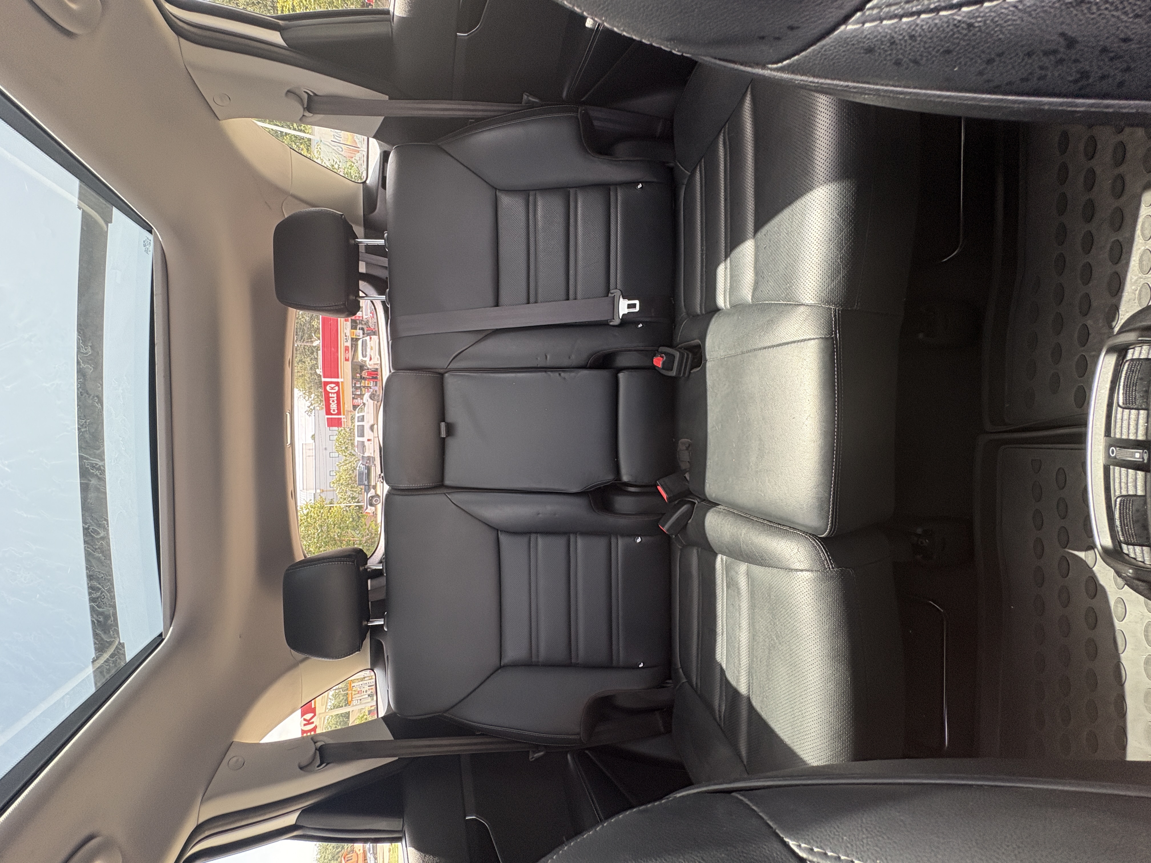 Used 2017 Kia Sorento SX FWD image 4