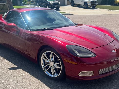 Used 2007 Chevrolet Corvette Coupe w/ Preferred Equipment Group RWD image 5