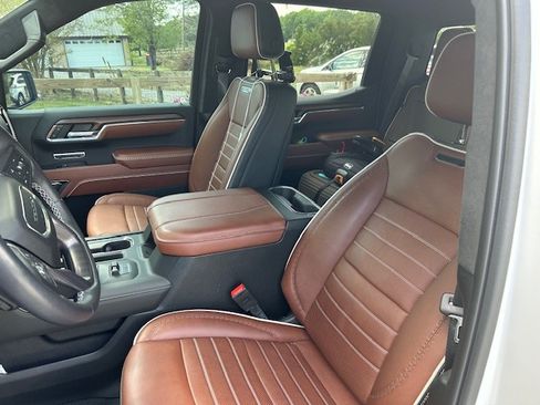 Used 2024 GMC Sierra 1500 Denali Ultimate image 6