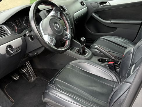 Used 2013 Volkswagen Jetta GLI Autobahn FWD image 16