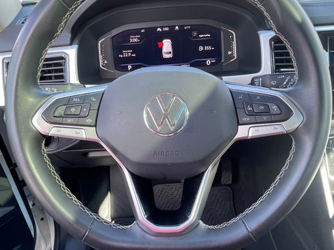 Used 2022 Volkswagen Atlas SE w/ Panoramic Sunroof Package image 5