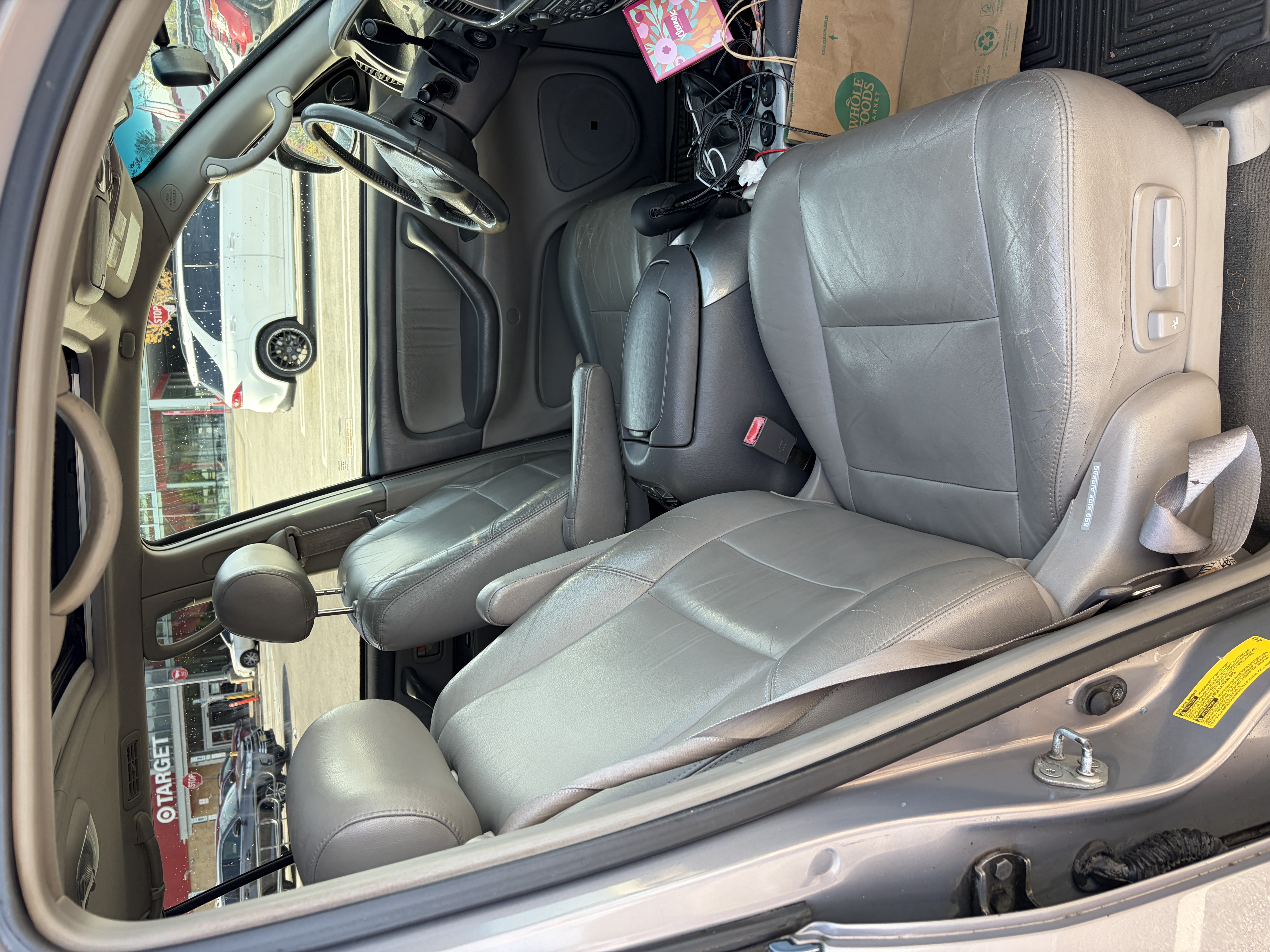 Used 2002 Toyota Sequoia Limited AWD/4WD image 8