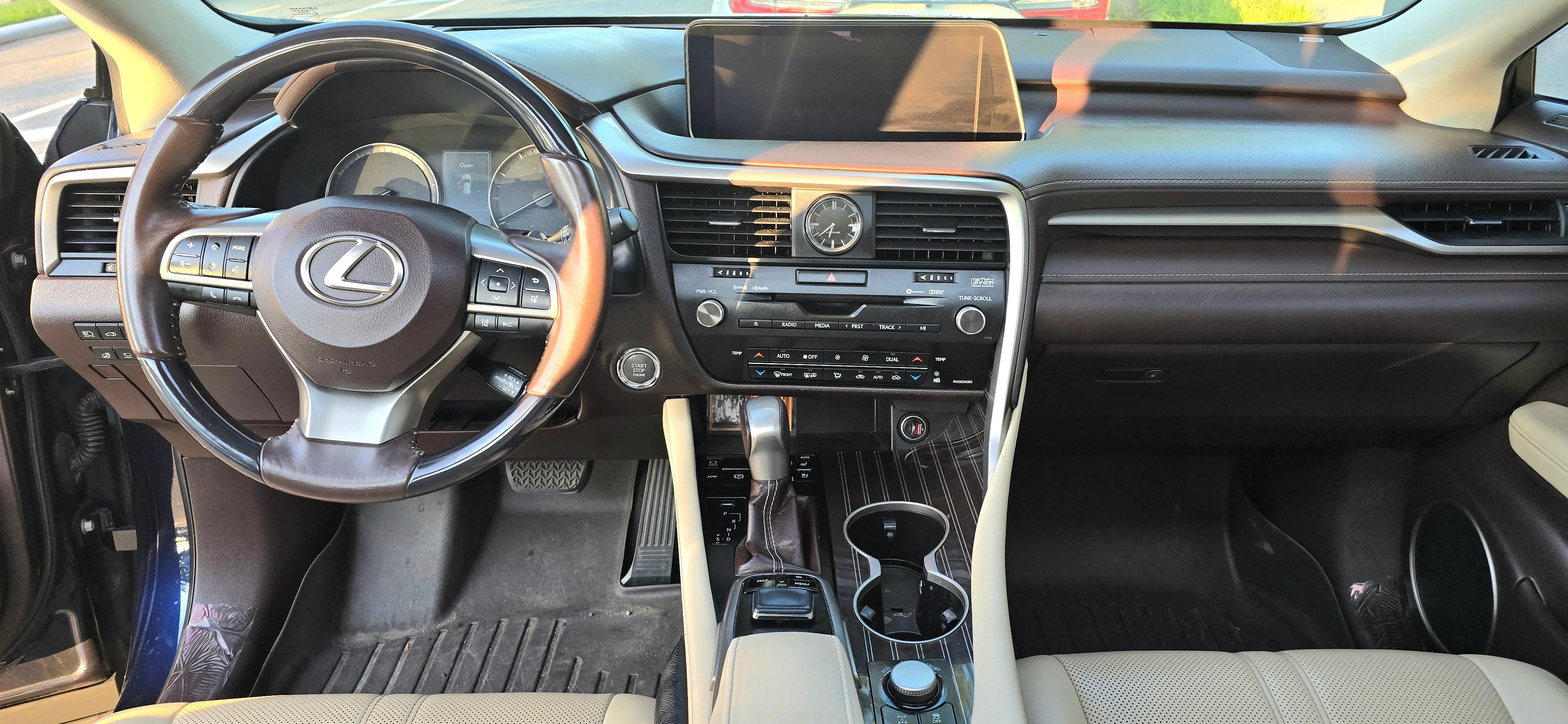 Used 2018 Lexus RX 350 AWD w/ Luxury Package image 12