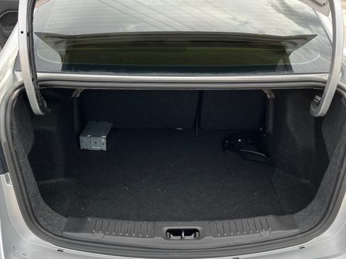 Used 2015 Ford Fiesta SE image 12