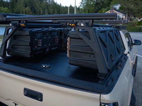 Used 2019 Toyota Tacoma TRD Sport w/ Technology Package AWD/4WD image 9