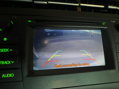 Used 2013 Toyota Prius Three image 19