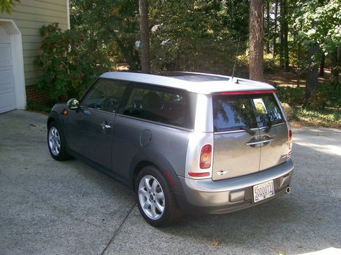 Used 2010 MINI Cooper Clubman Hardtop image 4