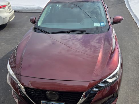 Used 2022 Nissan Sentra SV image 1