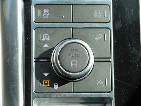 Used 2021 Land Rover Range Rover Sport HSE Dynamic image 17