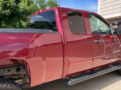 Used 2013 Chevrolet Silverado 2500 LT w/ Suspension Package, Off-Road AWD/4WD image 11
