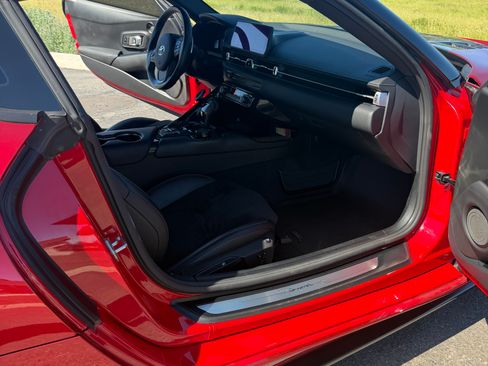 Used 2021 Toyota Supra w/ Safety & Technology Package RWD image 21
