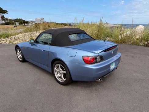 Used 2003 Honda S2000 image 2